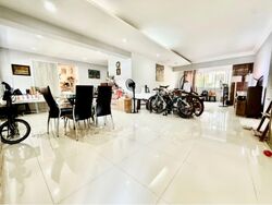 Blk 135 Pasir Ris Street 11 (Pasir Ris), HDB Executive #553254491